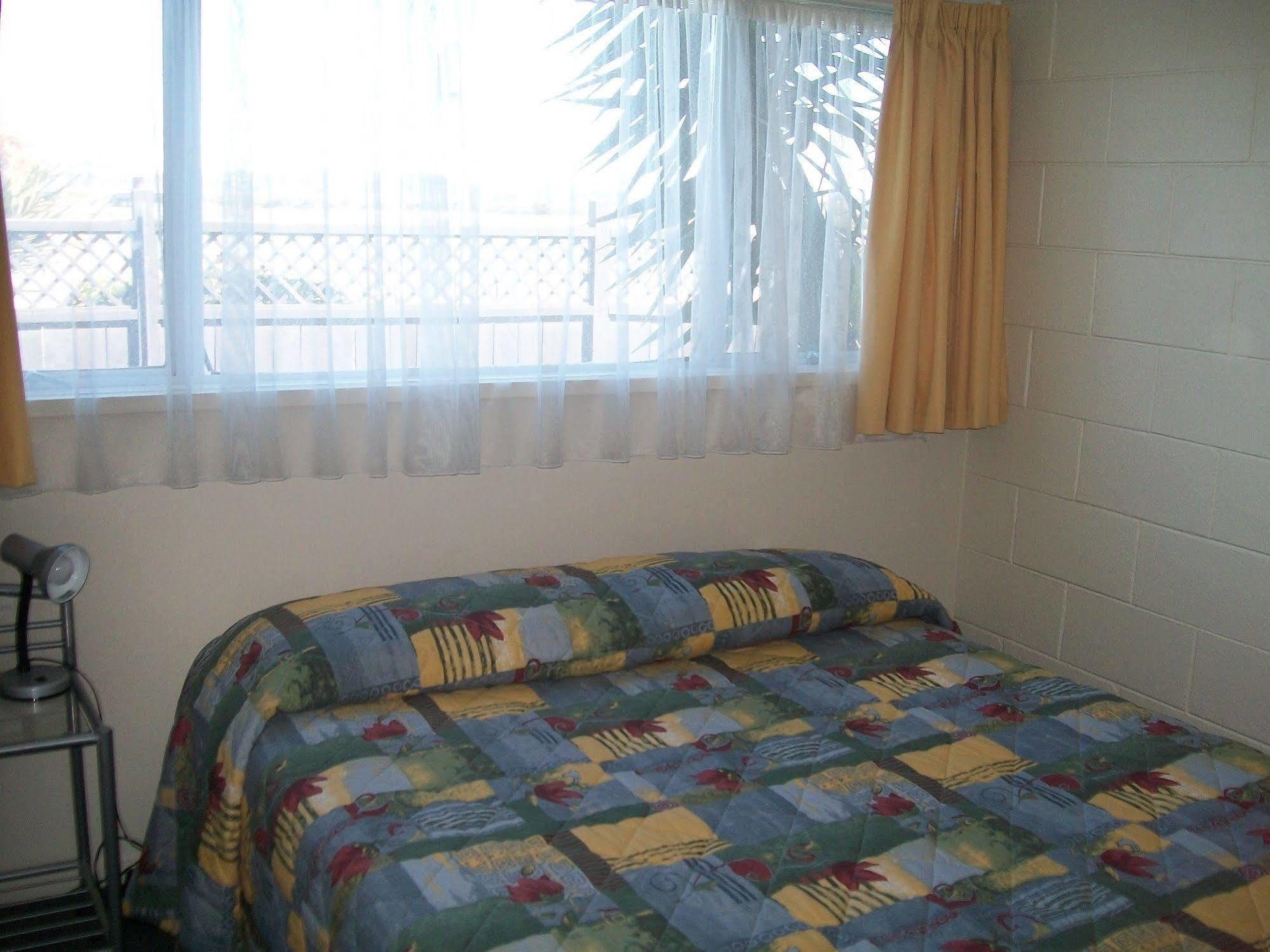 Cedar Court Motel Napier Εξωτερικό φωτογραφία